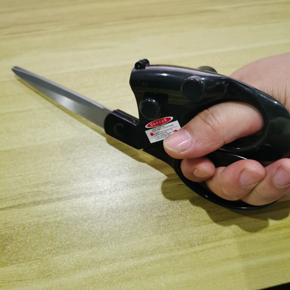 Nouvelles Ciseaux Professionne - Industrial Laser Welding avis et prix